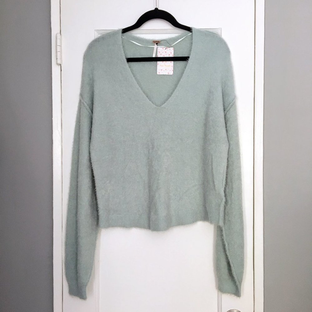 NWT Free People Fuzzy Cropped Sweater M Mint Green Soft Cozy Pullover Boho